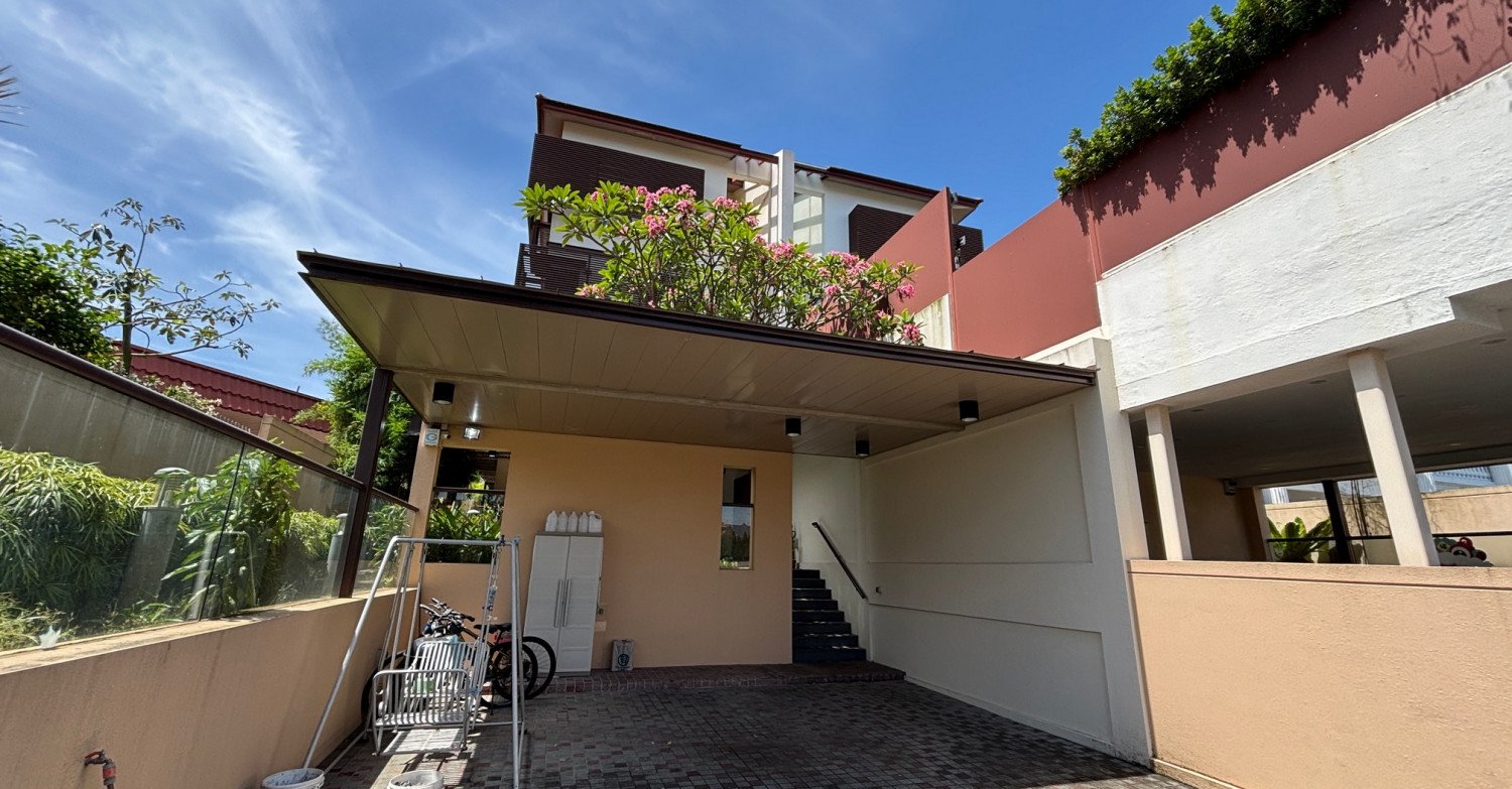 freehold-semi-detached-house-at-paya-lebar-crescent-going-for-$6.88-mil