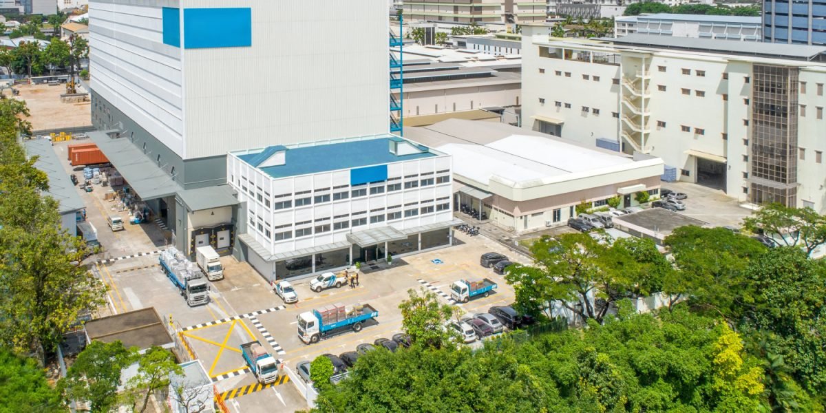 warehouse-cum-factory-in-gul-circle-up-for-sale-at-$42-mil