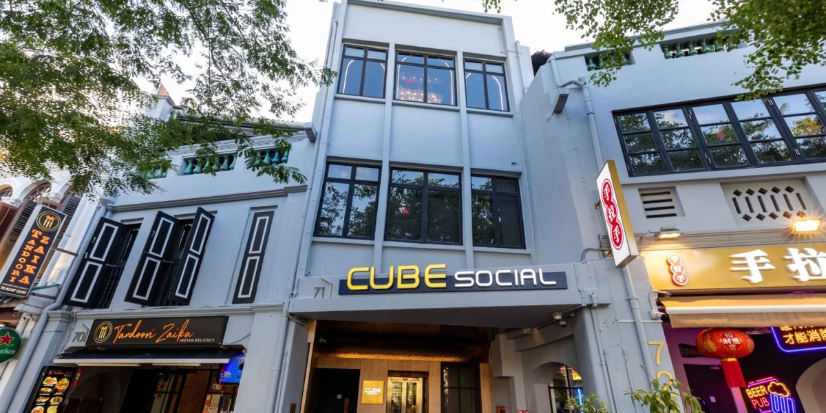 cube-social-@-boat-quay-offers-new-premium-capsule-hotel-experience