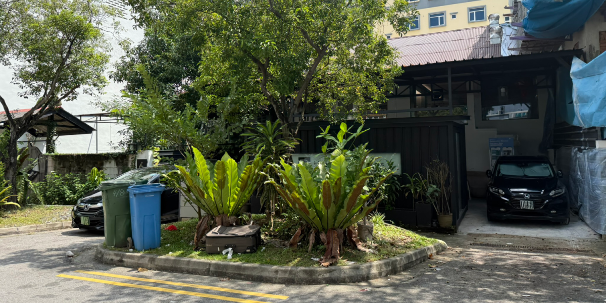 geylang-sites-zoned-for-commercial/institution-use-for-sale-at-$14.3-mil