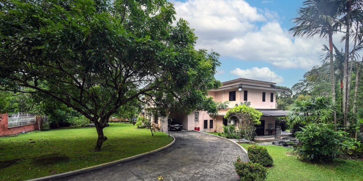 historic-lornie-road-bungalow-of-late-tycoon-chng-gim-huat-listed-for-sale-at-$82-mil